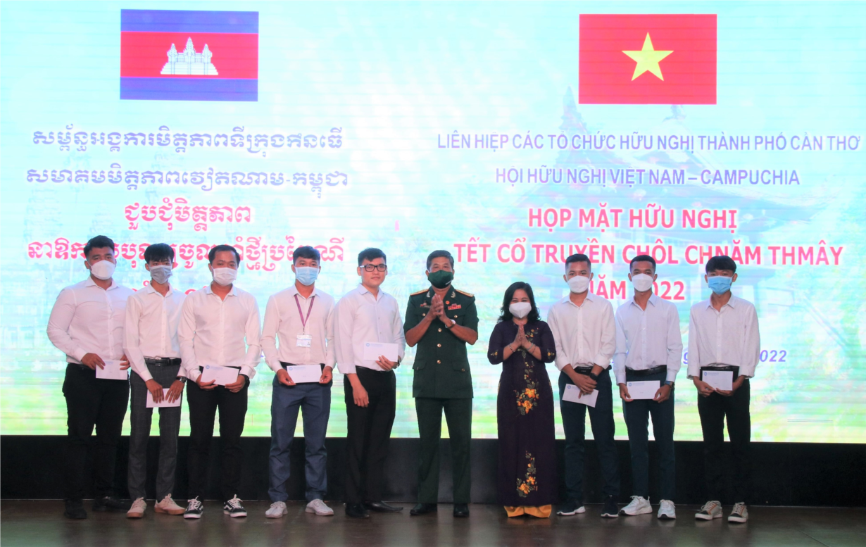 Cần Thơ: Đẩy mạnh tinh thần “Ươm mầm hữu nghị” Việt Nam – Campuchia (23/6/2022)